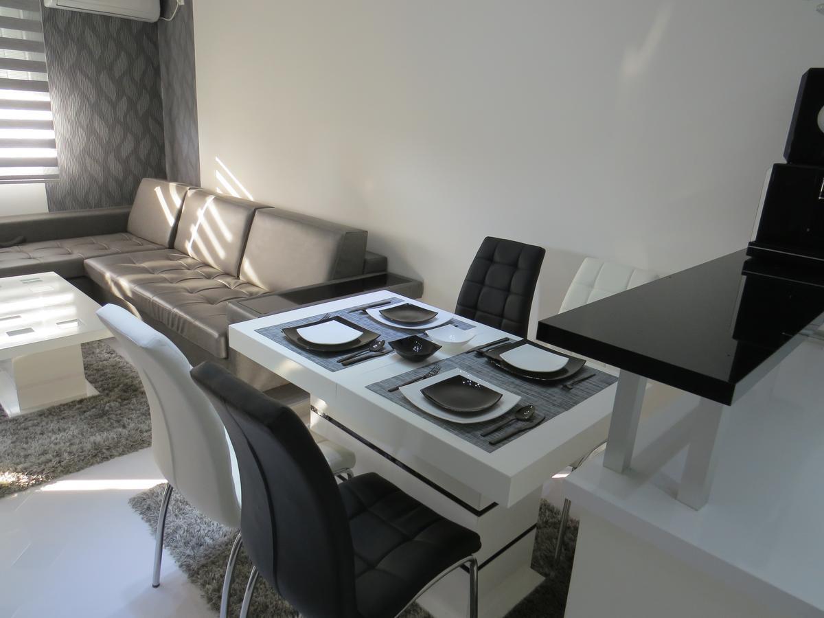 Grey Apartment Ni Kültér fotó