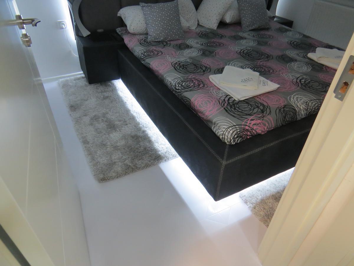 Grey Apartment Ni Kültér fotó