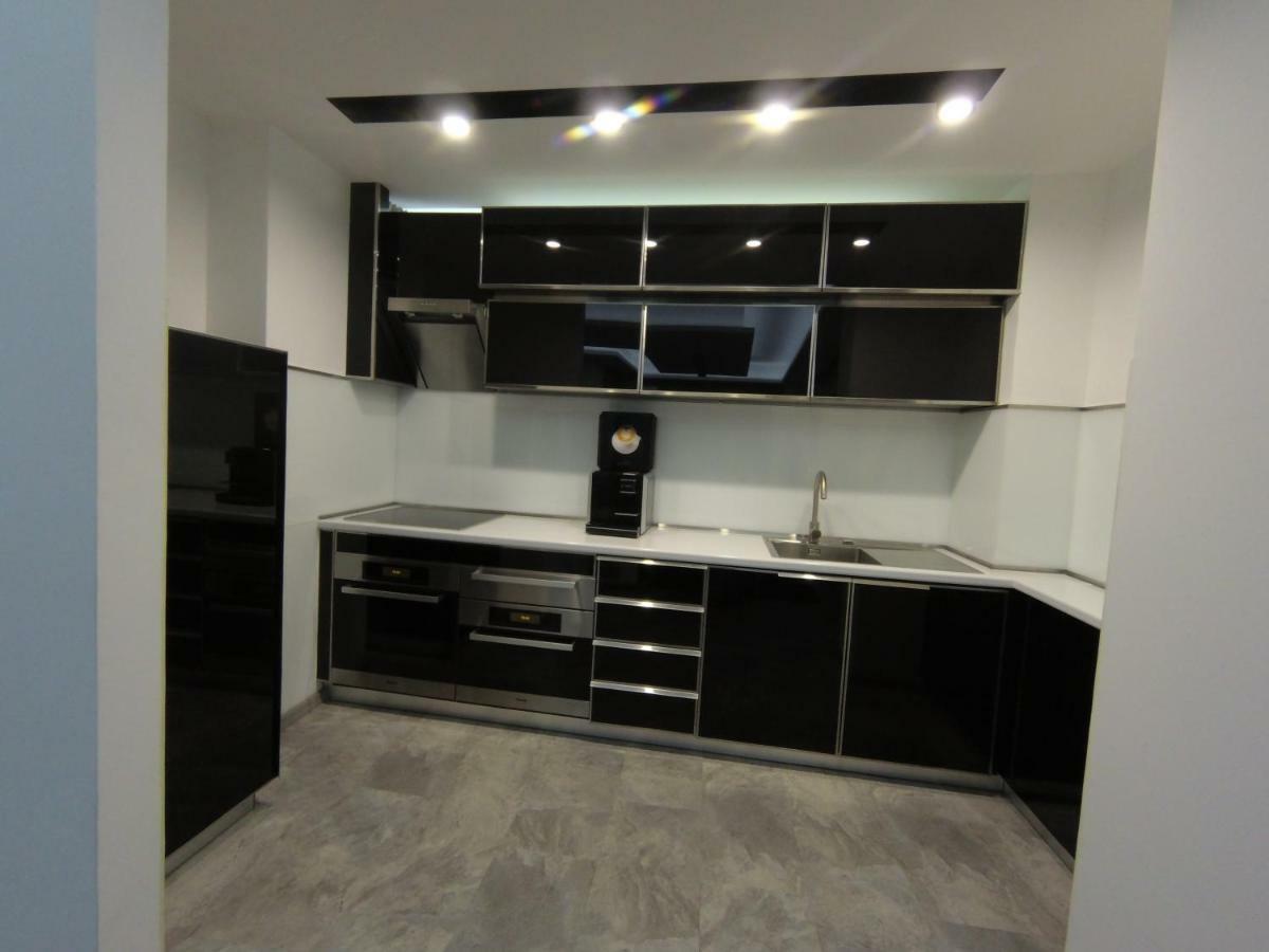 Grey Apartment Ni Kültér fotó