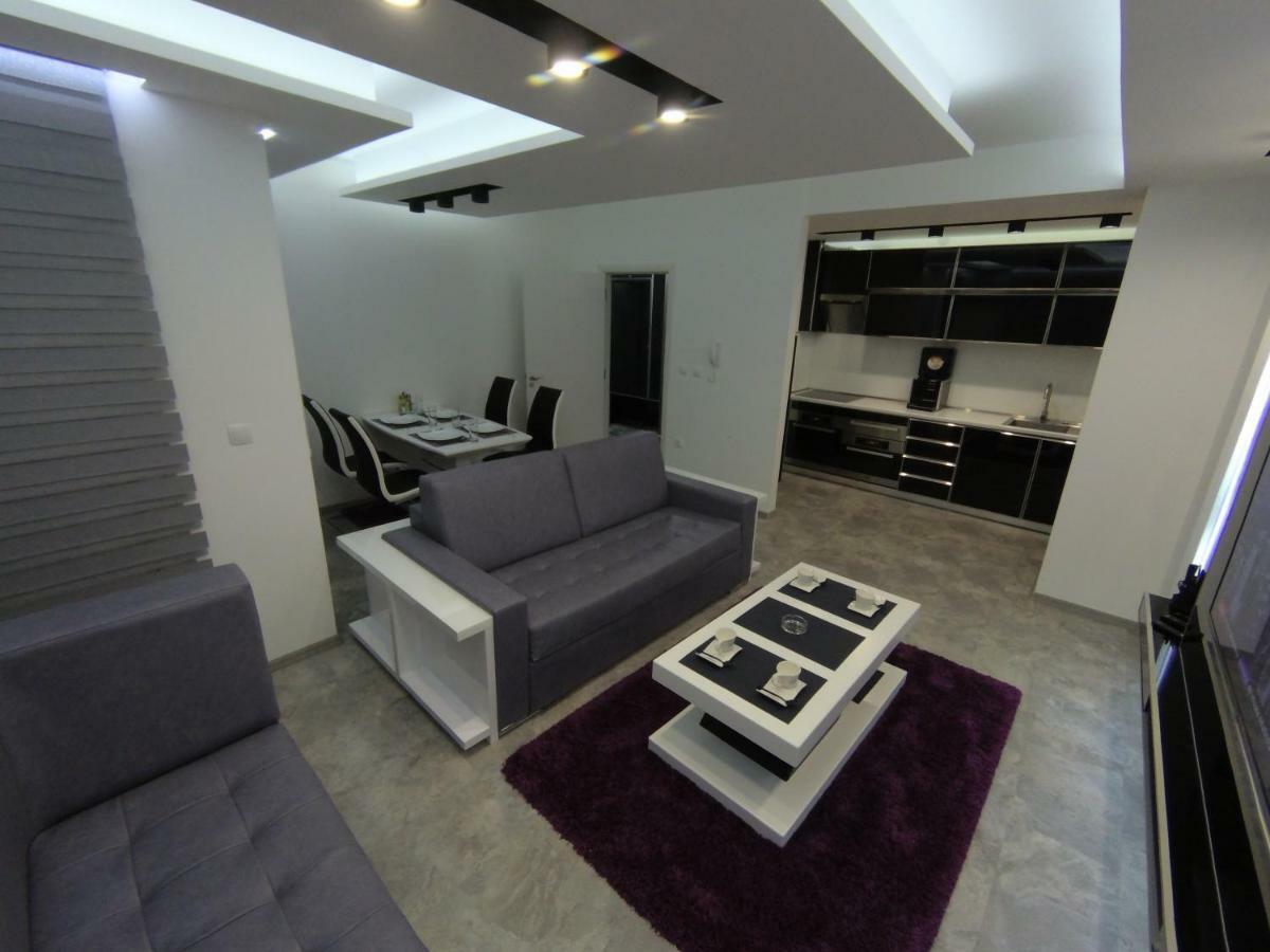 Grey Apartment Ni Kültér fotó
